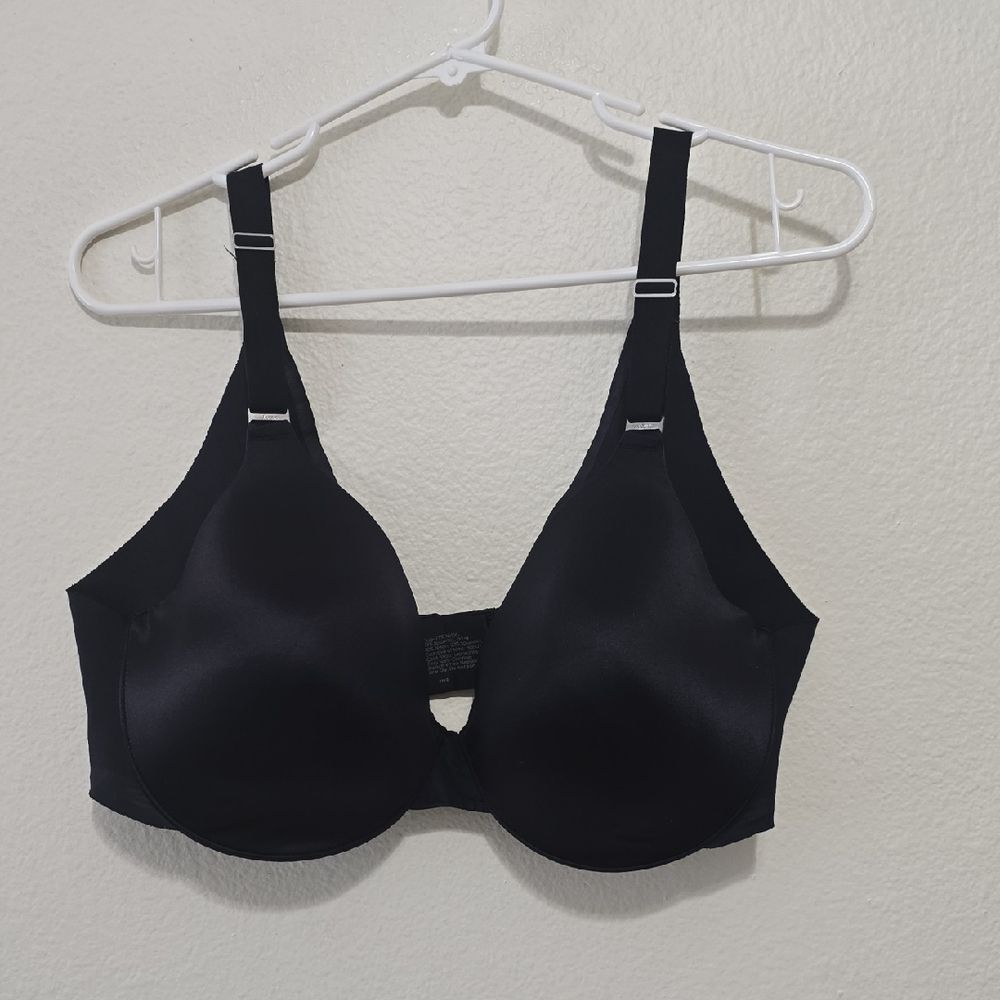 Soma Vanishing Back. Full Coverage Black Bra 40D